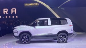 New Tata Sierra Launched in EV, Petrol and Diesel, Get High Mileage, Power, Range